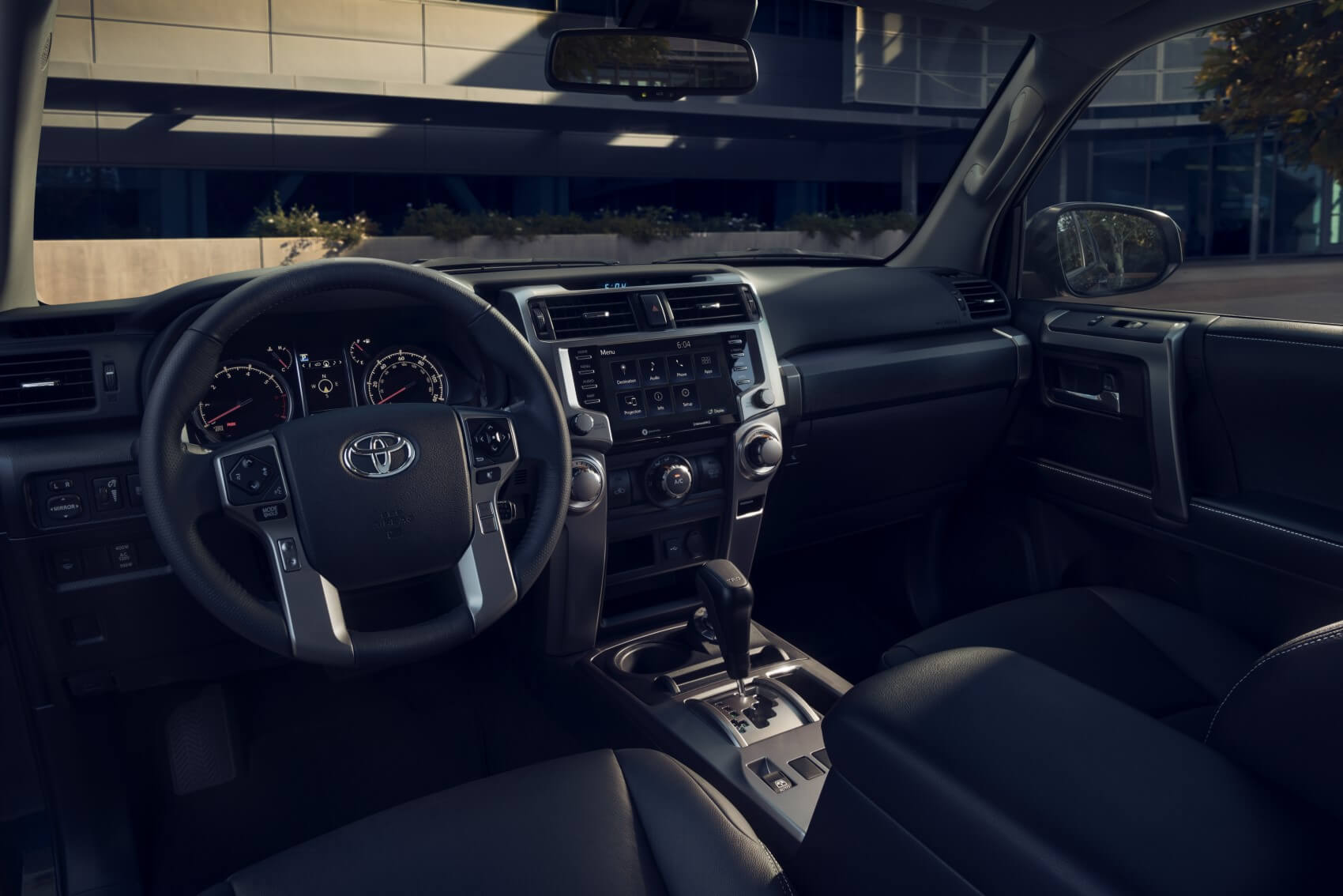 Toyota 4Runner vs Jeep Wrangler Interior