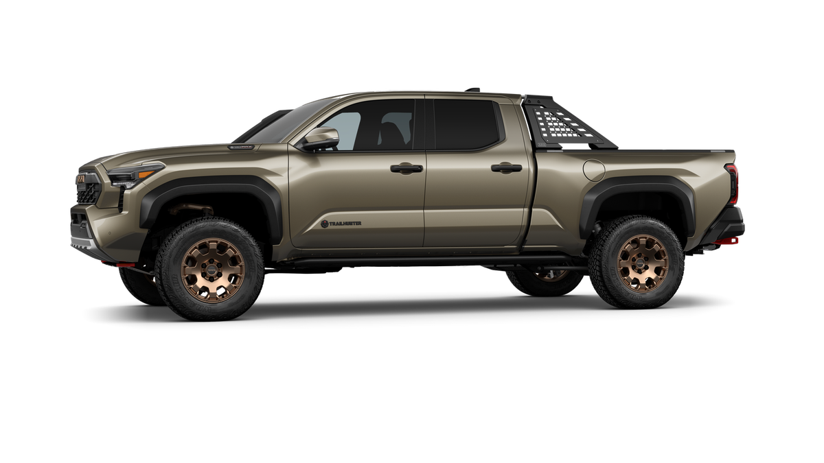 2026 Toyota Tacoma i-FORCE MAX Trailhunter