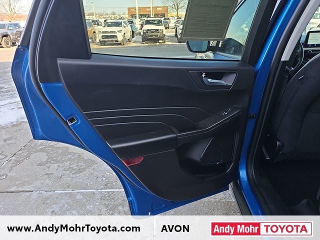 2021 Ford Escape Hybrid SE