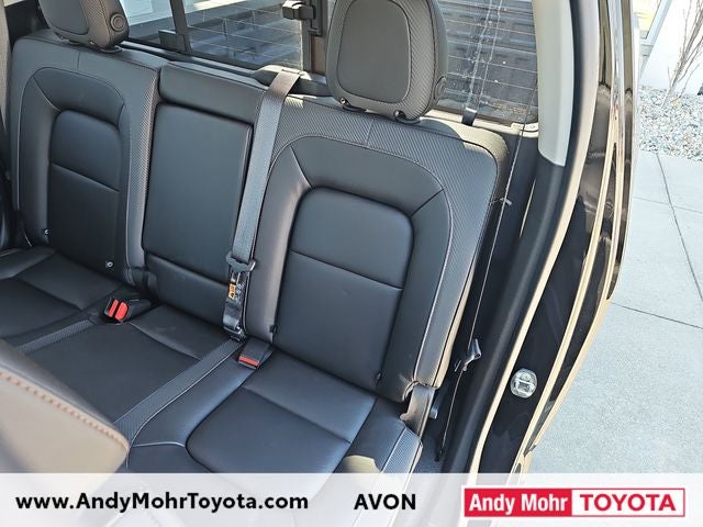 2022 GMC Canyon AT4 w/Leather