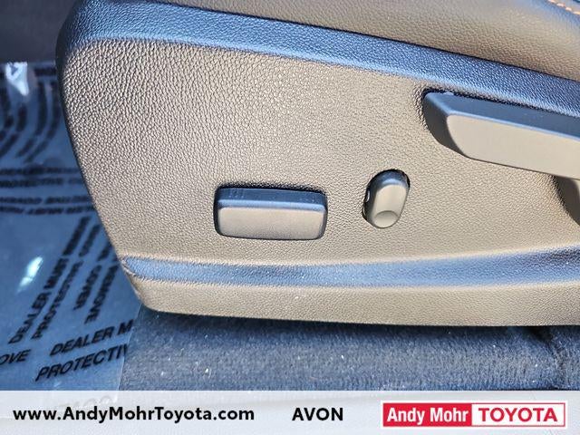 2022 GMC Canyon AT4 w/Leather
