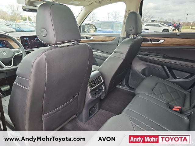 2025 Volkswagen Atlas 2.0T SE w/Technology