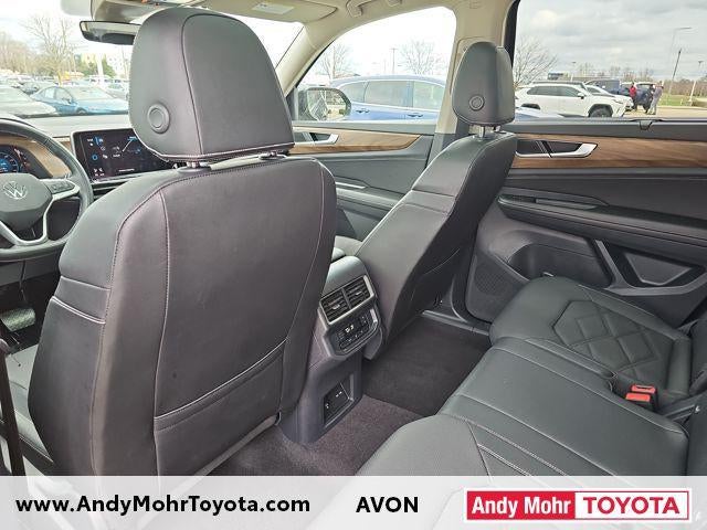 2025 Volkswagen Atlas 2.0T SE w/Technology