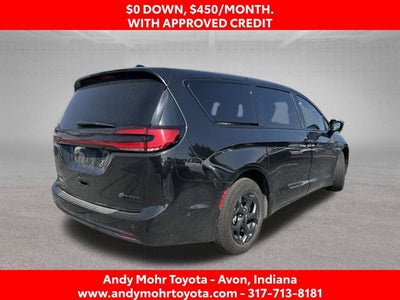2024 Chrysler Pacifica Hybrid Select S Appearance