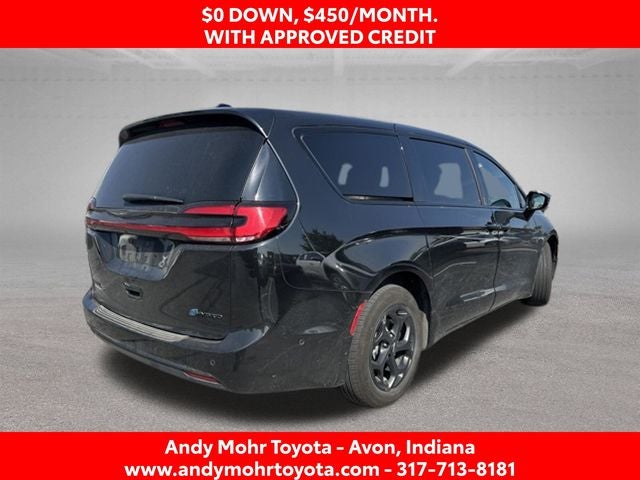 2024 Chrysler Pacifica Hybrid Select S Appearance