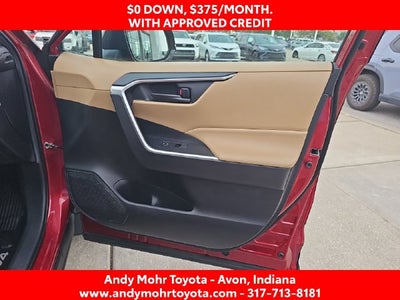 2020 Toyota RAV4 LE