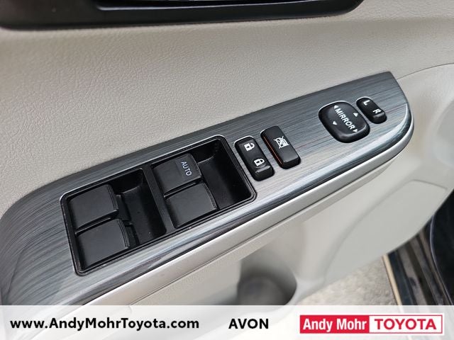 2012 Toyota Camry Hybrid XLE