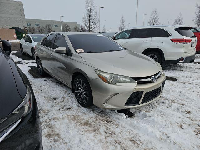 2016 Toyota Camry XSE
