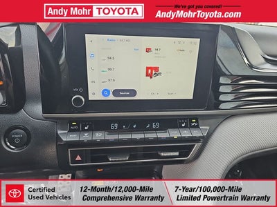 2025 Toyota Camry SE