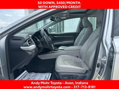 2022 Toyota Camry Hybrid XLE