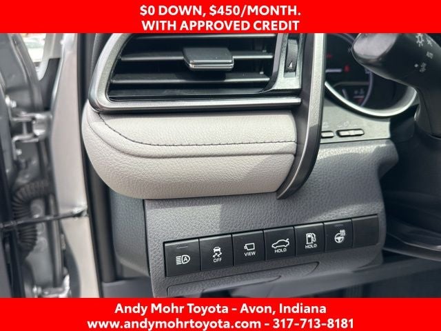 2022 Toyota Camry Hybrid XLE