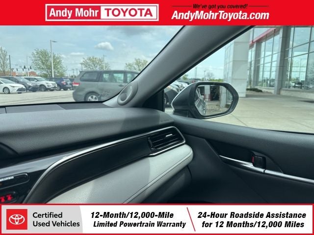 2022 Toyota Camry Hybrid XLE