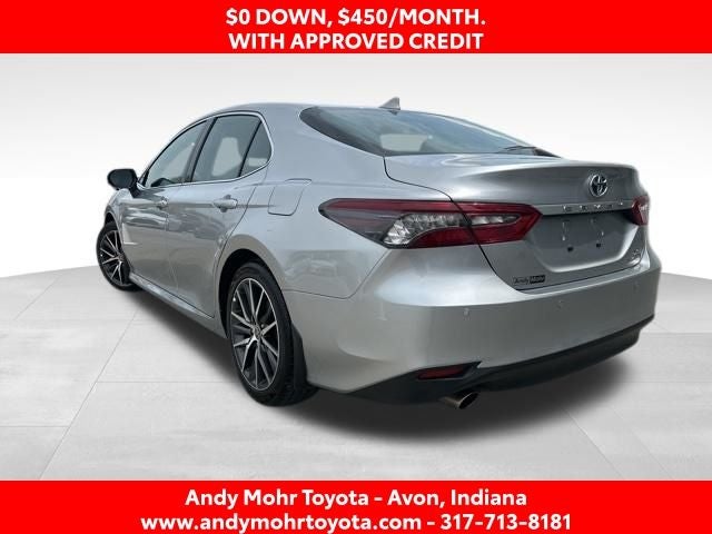 2022 Toyota Camry Hybrid XLE