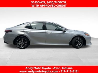 2022 Toyota Camry Hybrid XLE