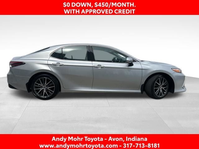 2022 Toyota Camry Hybrid XLE