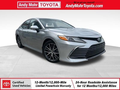 2022 Toyota Camry Hybrid XLE