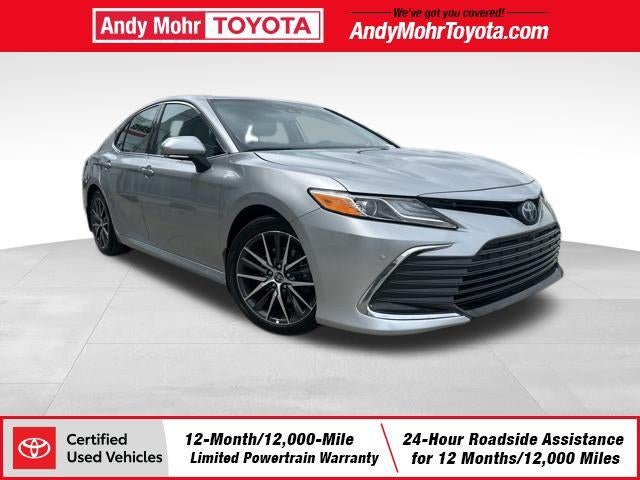2022 Toyota Camry Hybrid XLE