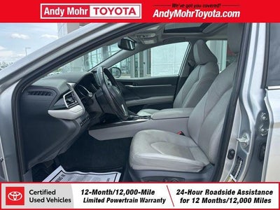 2022 Toyota Camry Hybrid XLE