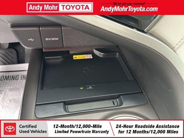 2022 Toyota Camry Hybrid XLE