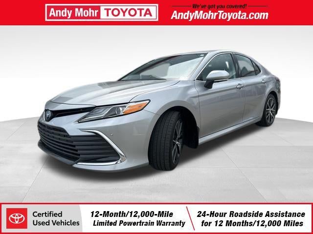 2022 Toyota Camry Hybrid XLE