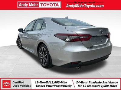 2022 Toyota Camry Hybrid XLE