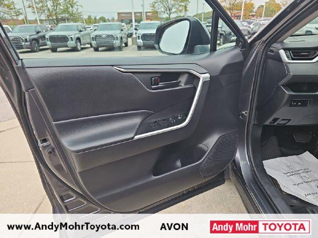 2020 Toyota RAV4 Hybrid LE