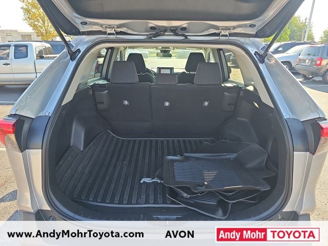 2022 Toyota RAV4 Hybrid LE