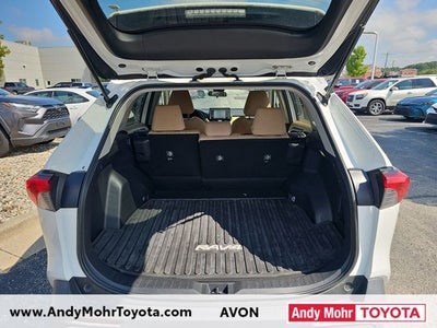 2022 Toyota RAV4 Hybrid LE