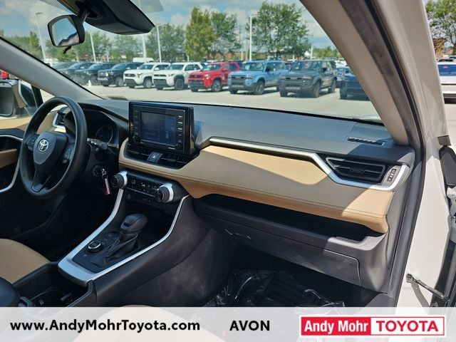 2022 Toyota RAV4 Hybrid LE
