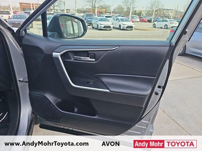 2022 Toyota RAV4 Hybrid XLE