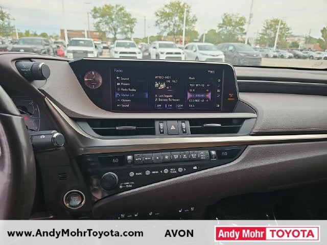2019 Lexus ES 350 - Photo 20