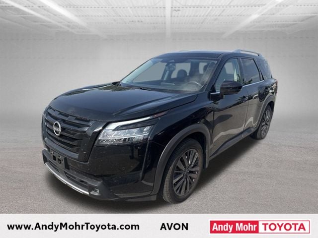 2022 Nissan Pathfinder SL