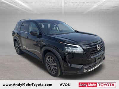 2022 Nissan Pathfinder SL
