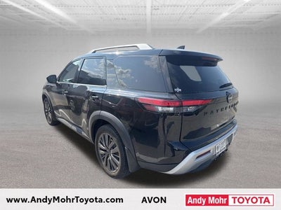 2022 Nissan Pathfinder SL