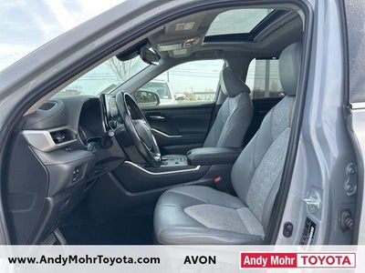 2022 Toyota Highlander Hybrid Bronze Edition