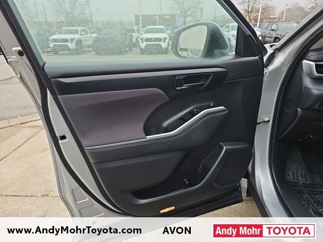 2023 Toyota Highlander Hybrid LE