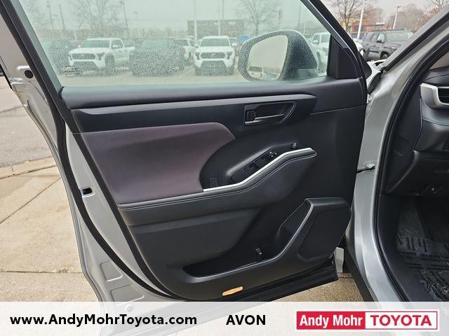 2023 Toyota Highlander Hybrid LE