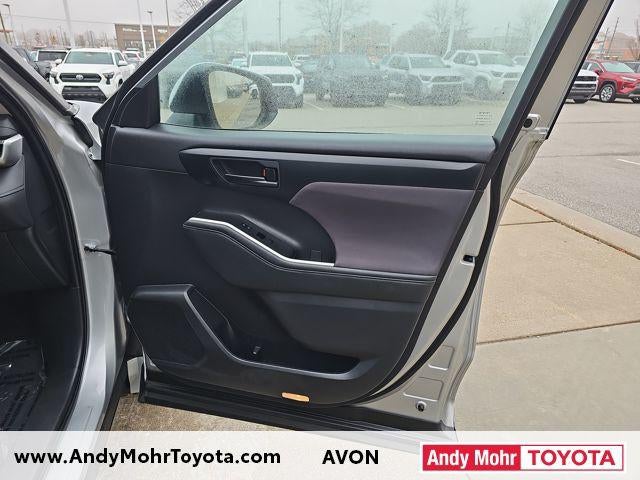 2023 Toyota Highlander Hybrid LE