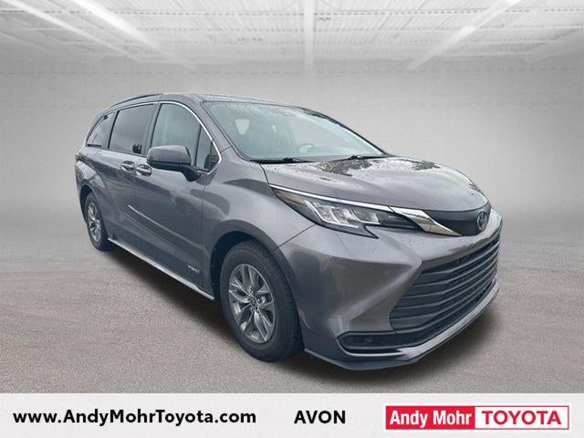 2021 Toyota Sienna LE 8 Passenger