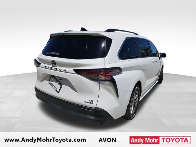 2021 Toyota Sienna LE 8 Passenger