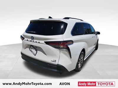 2021 Toyota Sienna LE 8 Passenger