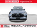 2022 Toyota Highlander Hybrid Platinum