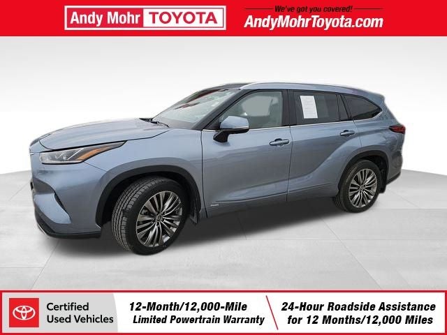 2022 Toyota Highlander Hybrid Platinum