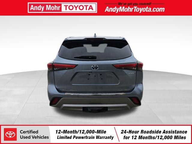 2022 Toyota Highlander Hybrid Platinum