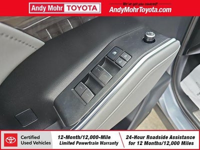 2022 Toyota Highlander Hybrid Platinum