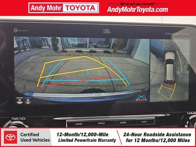 2022 Toyota Highlander Hybrid Platinum
