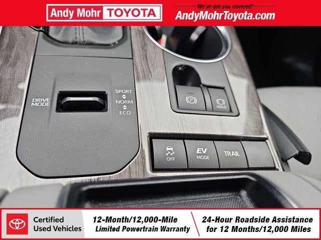 2022 Toyota Highlander Hybrid Platinum