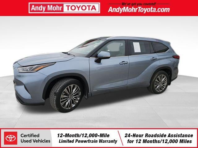 2022 Toyota Highlander Hybrid Platinum