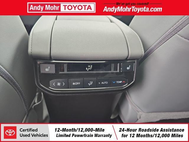 2022 Toyota Highlander Hybrid Platinum