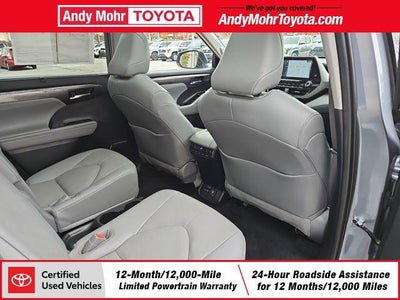 2022 Toyota Highlander Hybrid Platinum